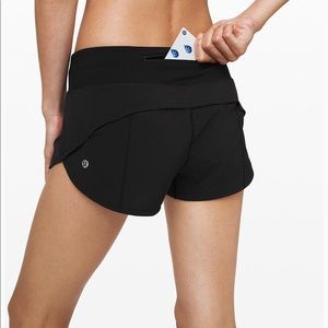 LULULEMON SPEED UP SHORT 2.5”